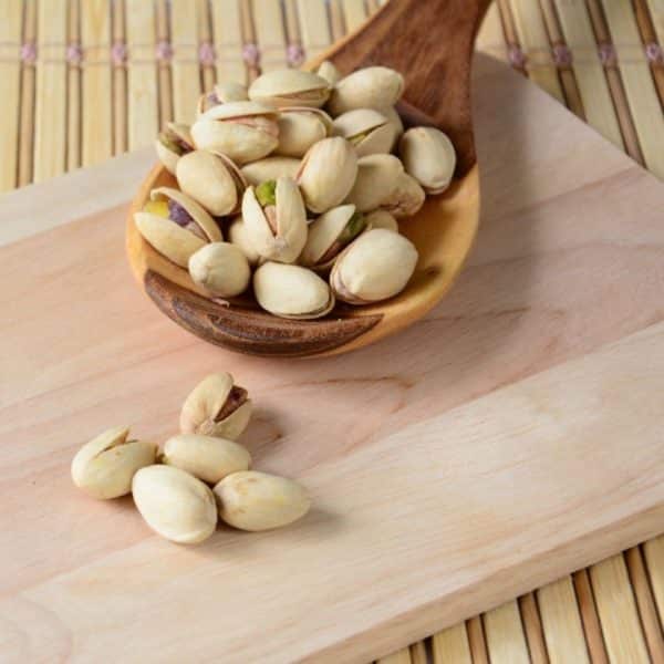 roasted & salted pistachio nuts